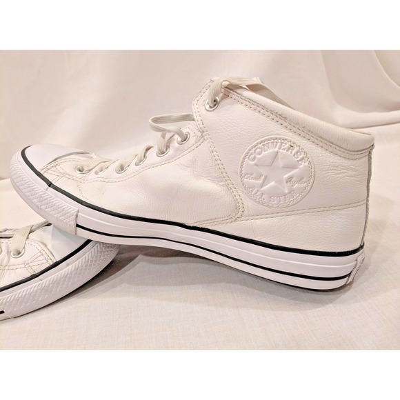 Converse Chuck Taylor All Star Shoes Mens Size 10 High Top Leather Classic Sneak - Picture 1 of 16
